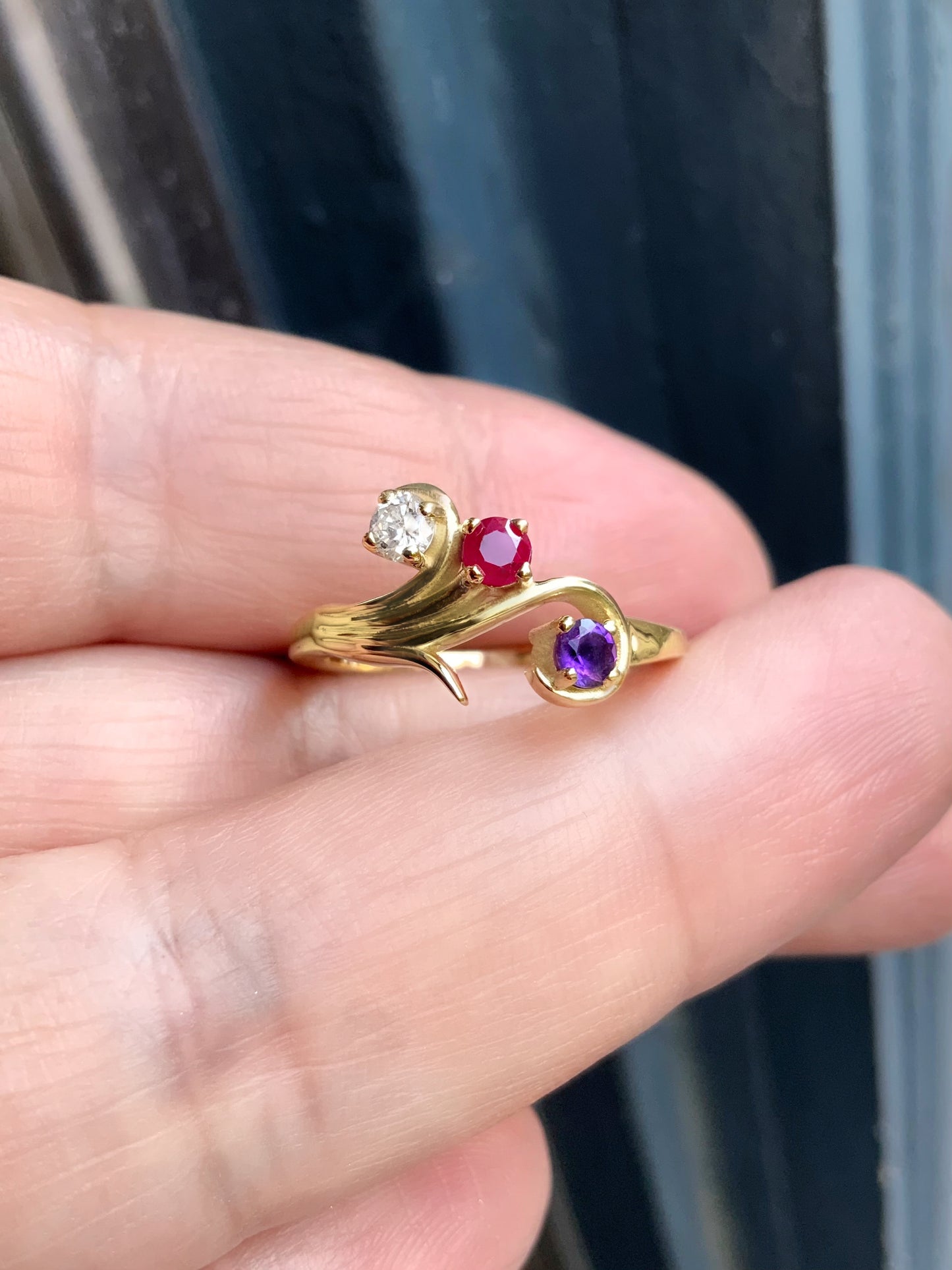 3 Stone Mother's Ring/ Tree Leaf Nature Inspired Floral Design/ Personalized Family Birthstone Twig Ring/ Diamond Ruby Amethyst Branch Ring