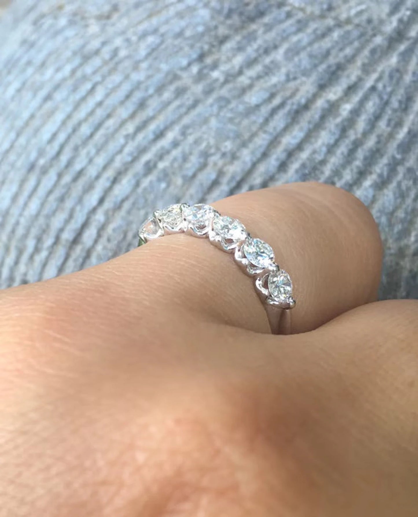 One Carat Lab Grown Diamond Floating Bubble Ring/ 3.5mm Prong Set 6 Stone Diamond Wedding Band/ Diamond Stacking Ring/ 10K 14K 18K Platinum