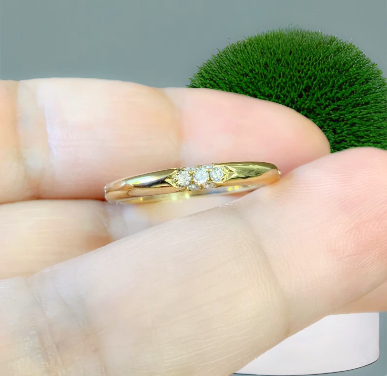 Modern diamond wedding bands deals
